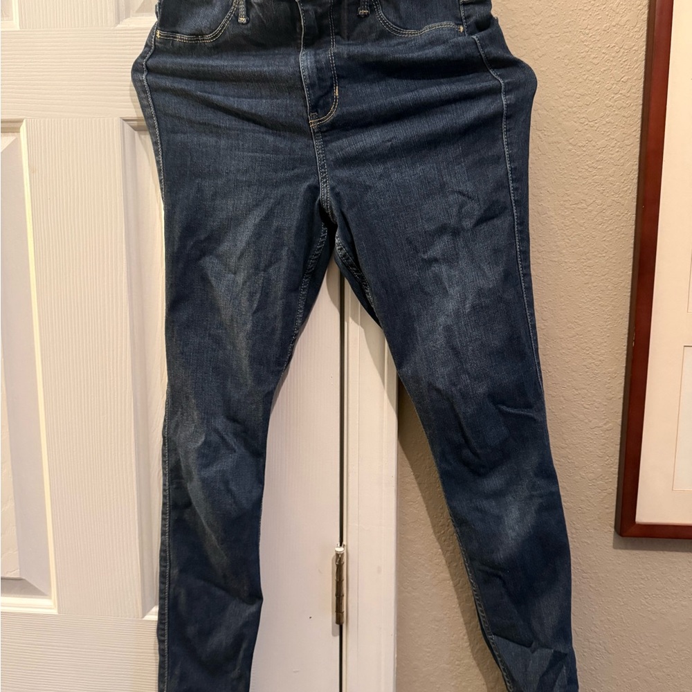Hollister Women's Dark Blue Skinny Jeans